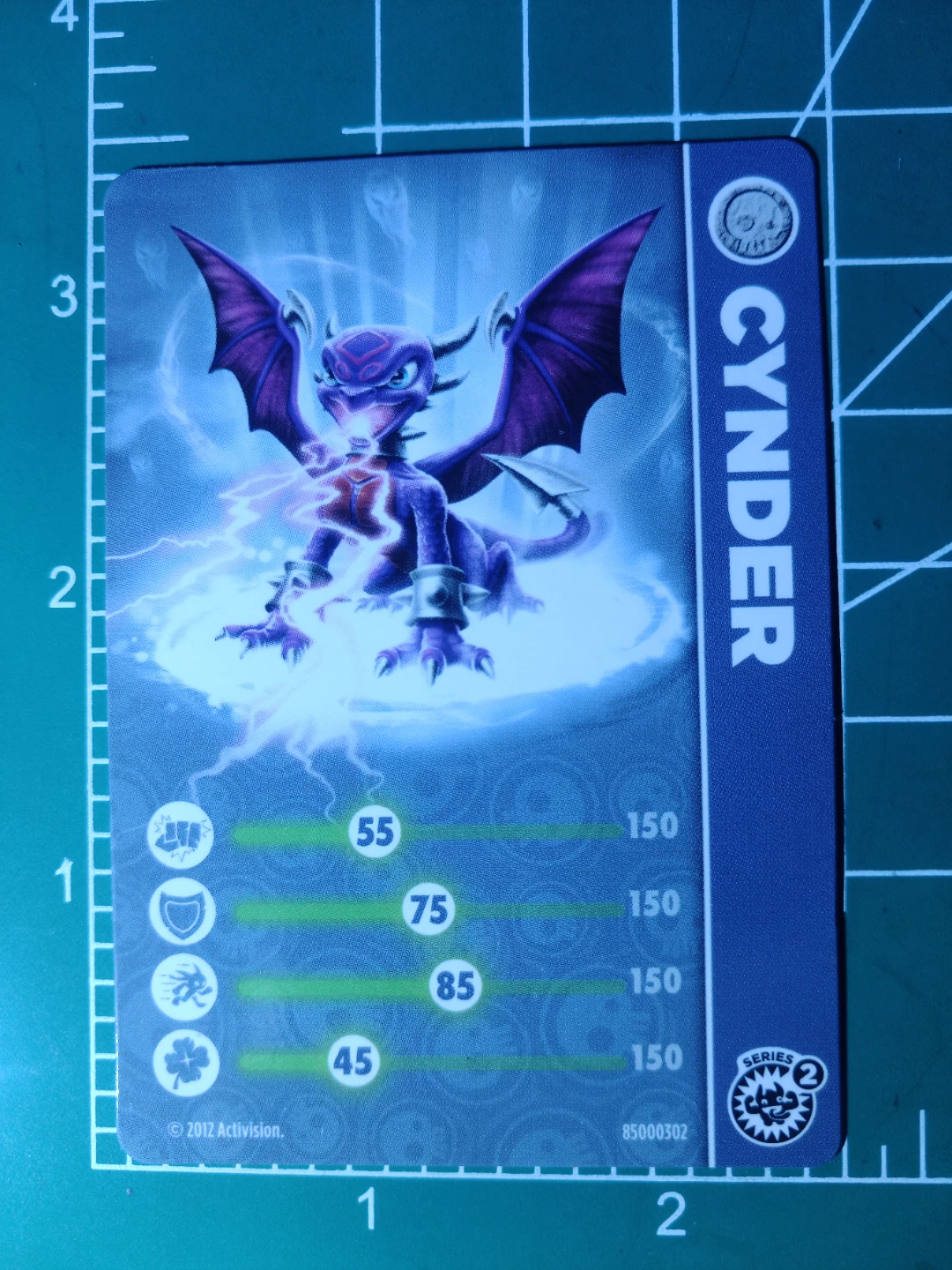 Skylanders Giants Cynder Trading Card