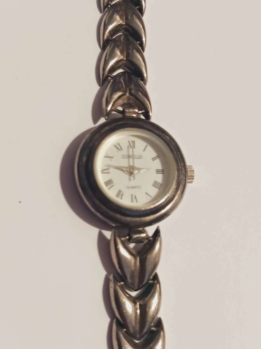 Sterling Silver 925 Ladies watch. Needs a new battery, as is. - photo 3