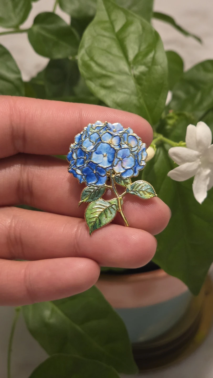 Blue Hydrangea Flower Brooch Pin - photo 2