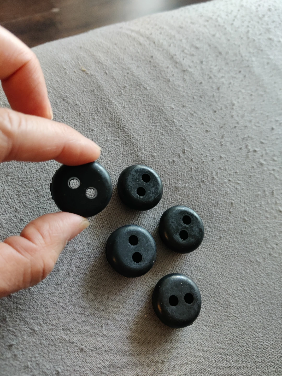 Set of 5 Black Rubber Stoppers