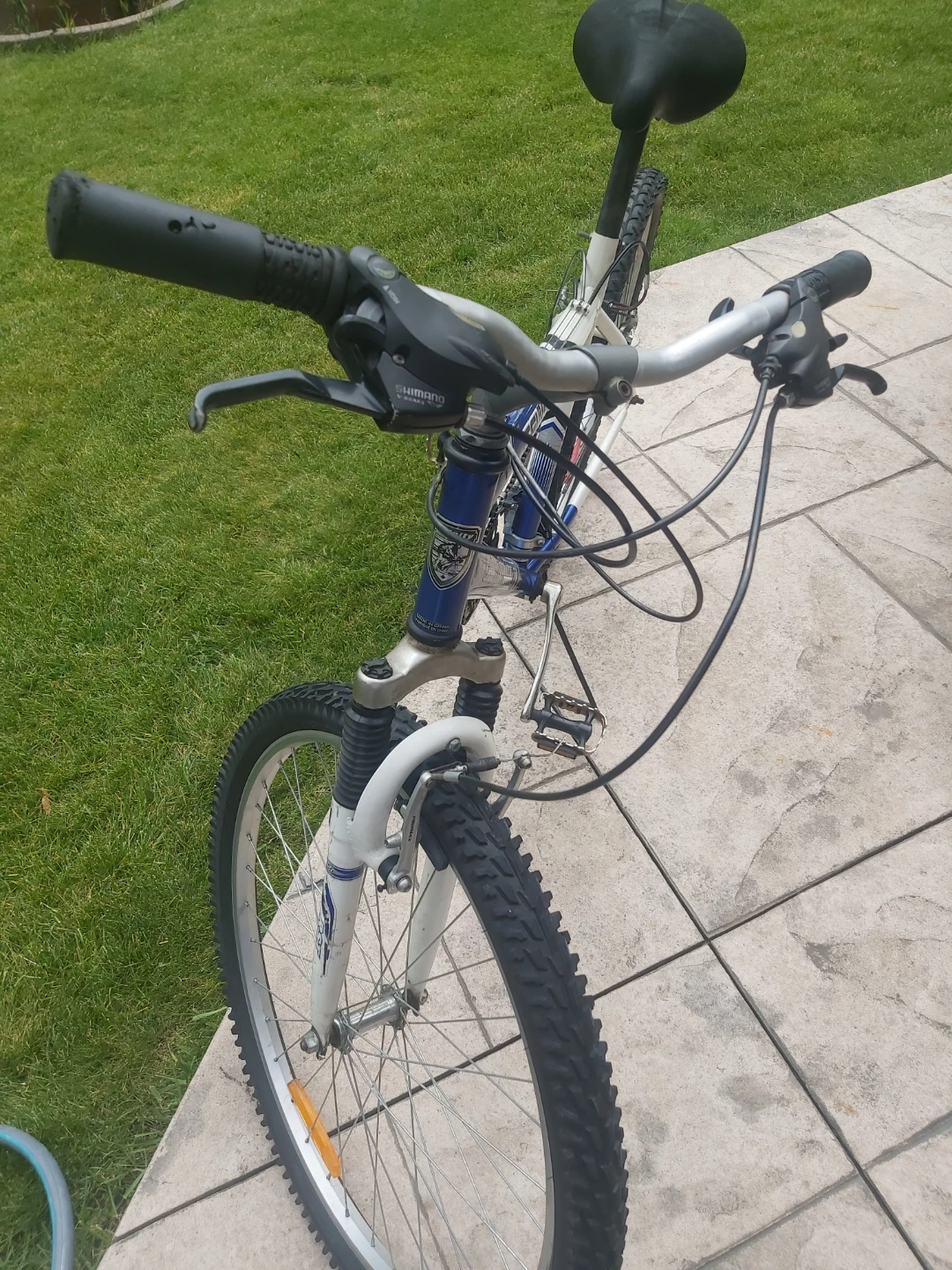 Infinity Mountain Bike - 21 Speed - photo 4