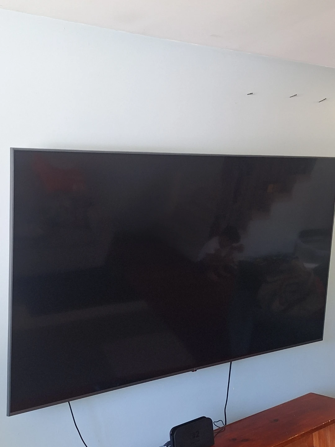 LG  72" smart Tv - photo 3