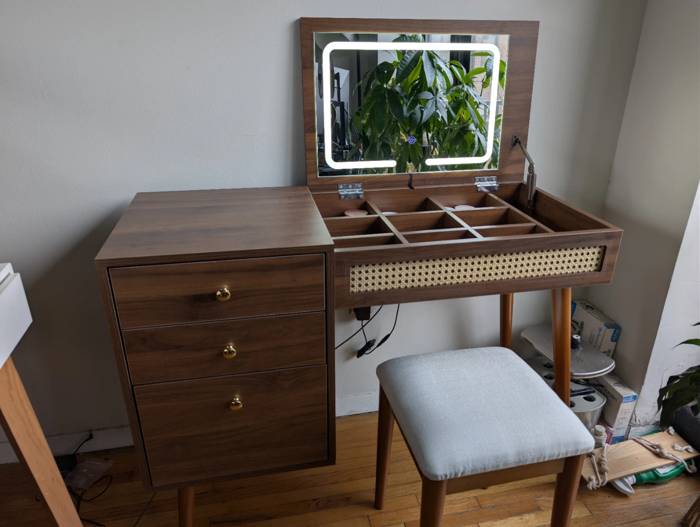 39" Vanity Desk With Flip-Up Led Mirror And 3 Drawers - photo 4