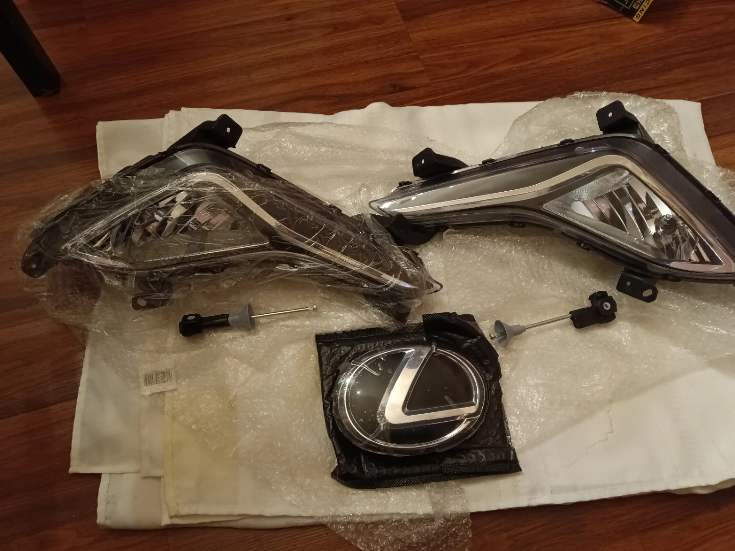 Lexus Fog Lights and Emblem