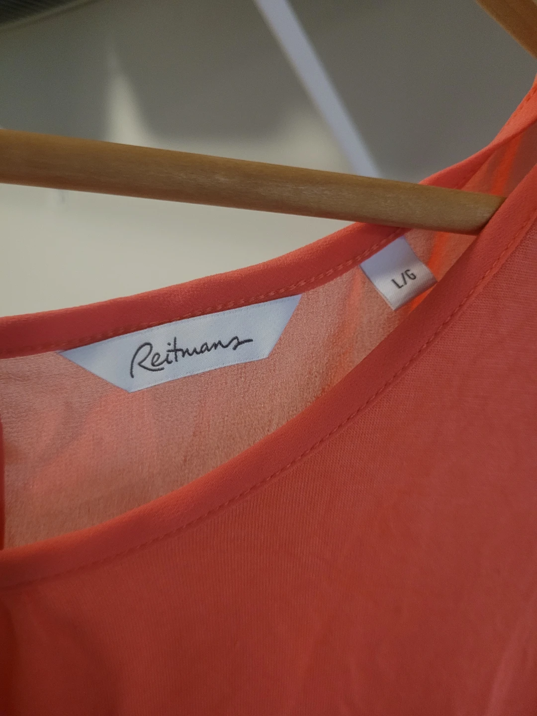 Reitmans Coral Short Sleeve Top - photo 2