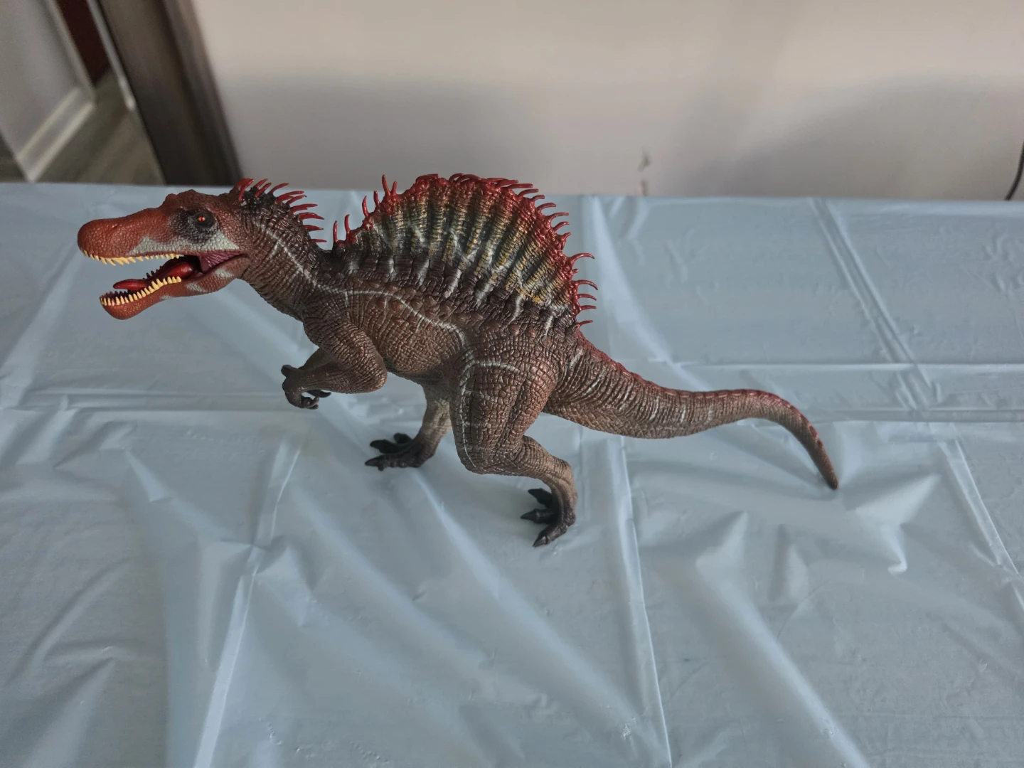 Spinosaurus Dinosaur Toy Figure - photo 3