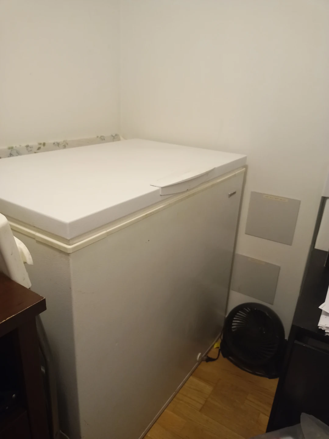 Kenmore White Chest Freezer - photo 3