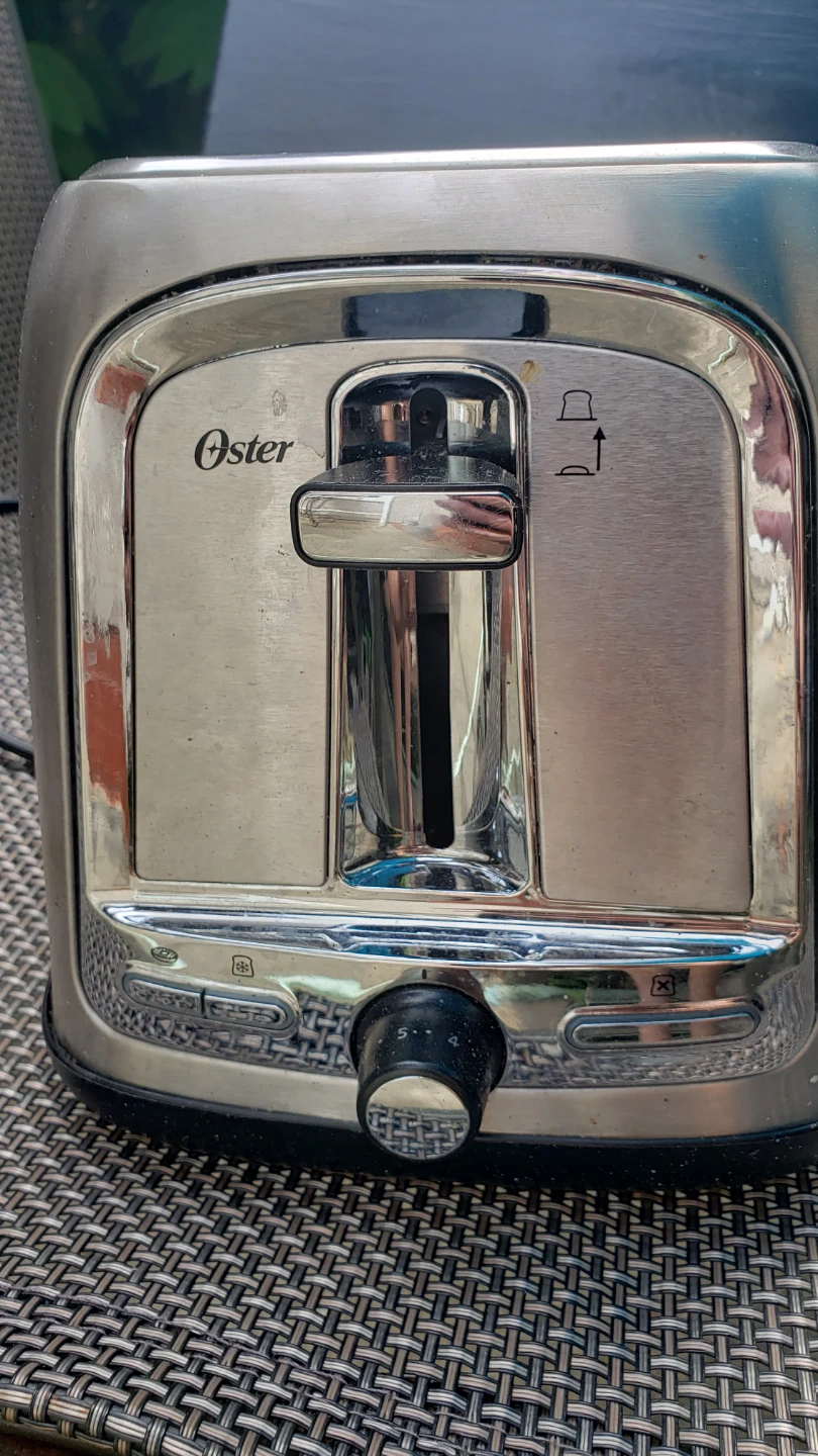 Free toaster - photo 2