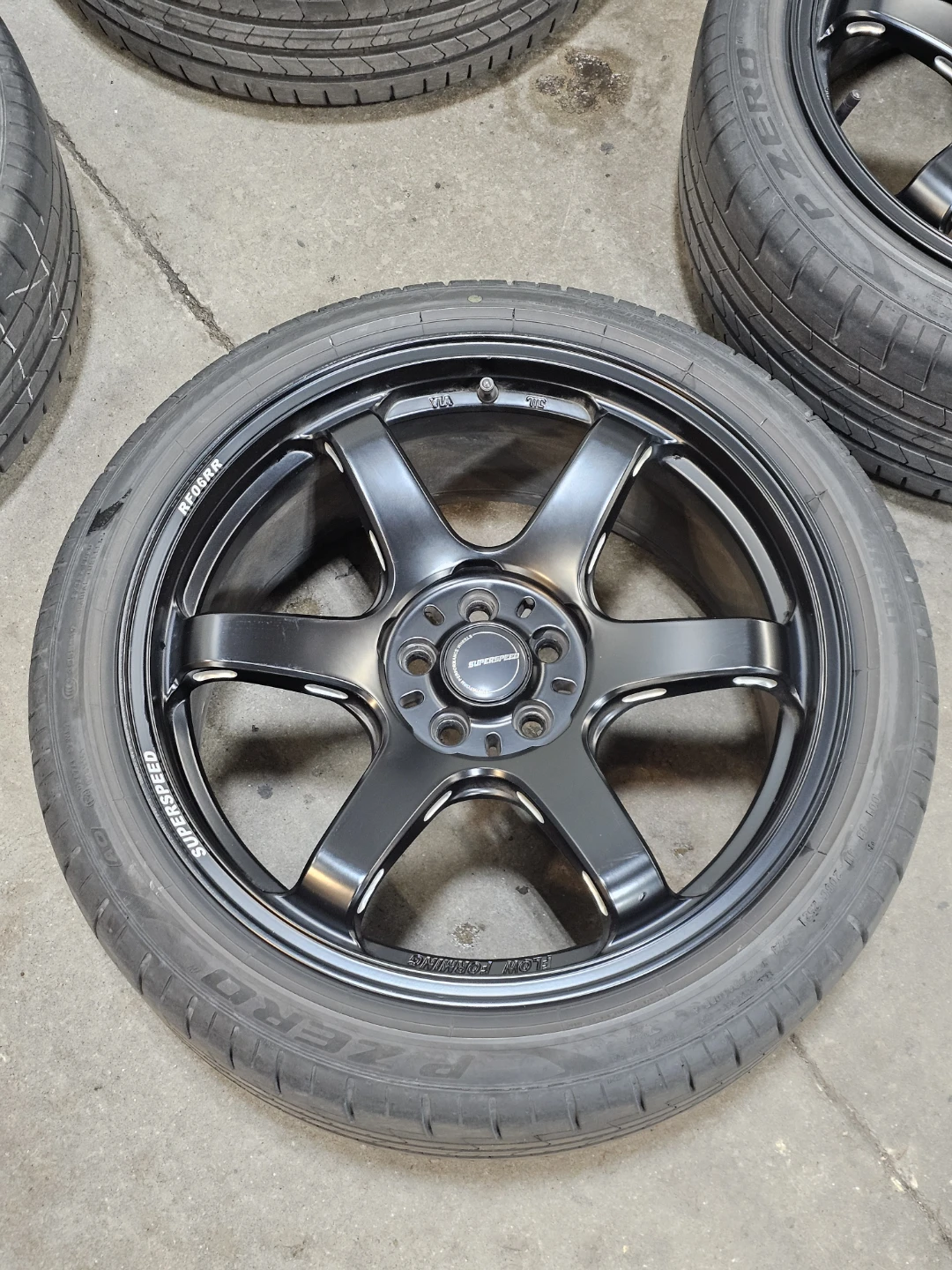 Superspeed 18 inch Rims and Tires 225/40R18 - photo 2