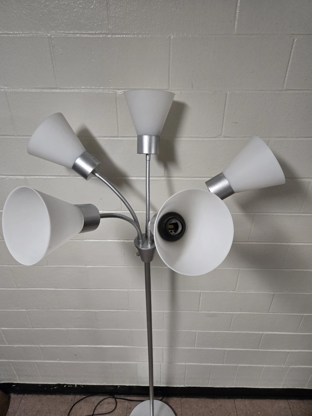 Modern Silver 5-Light Adjustable Gooseneck Floor Lamp - photo 2