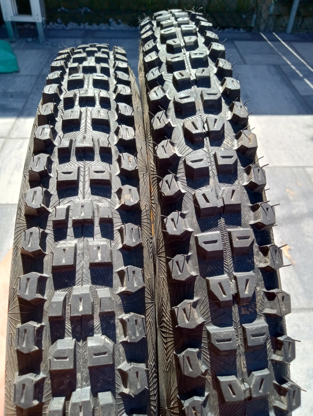 27.5 x 2.4 Continental Kryptotal