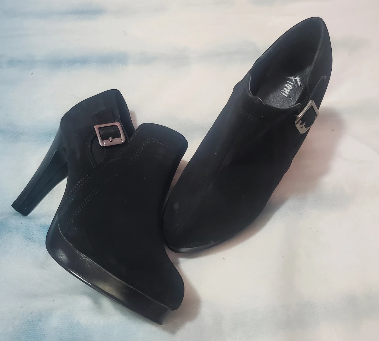 Fioni Black Faux Suede Buckle Ankle Heeled Boot - photo 2