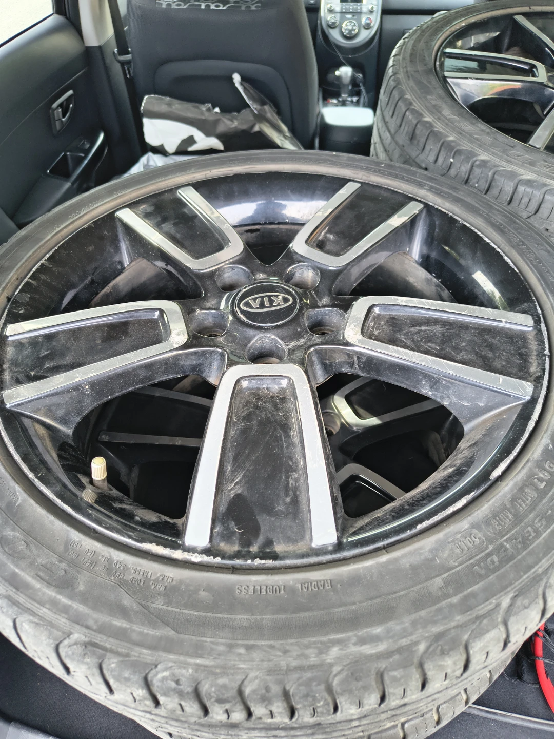 KIA Factory Alloy Wheel