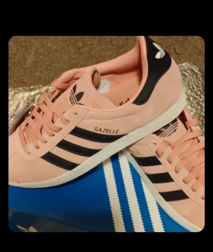 Adidas Gazelle's NIB Suede and Leather M8W9. 5
