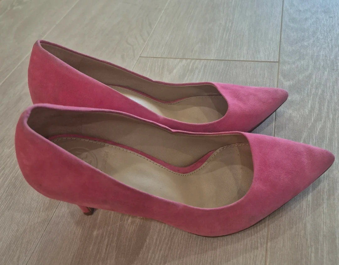 Tory Burch Pink Suede Heels - Size 7M - photo 3