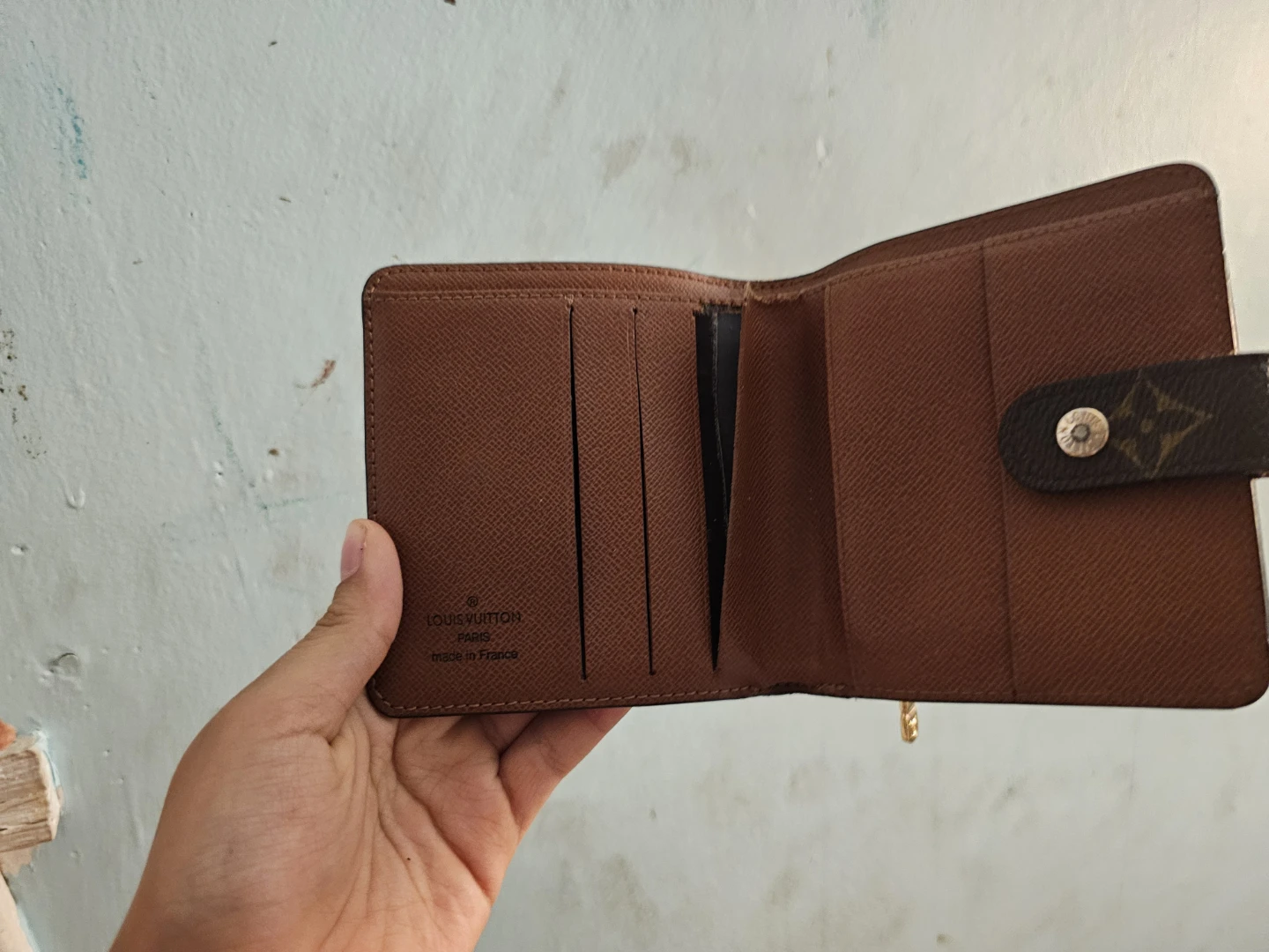 Louis Vuitton Monogram Compact Wallet - photo 2