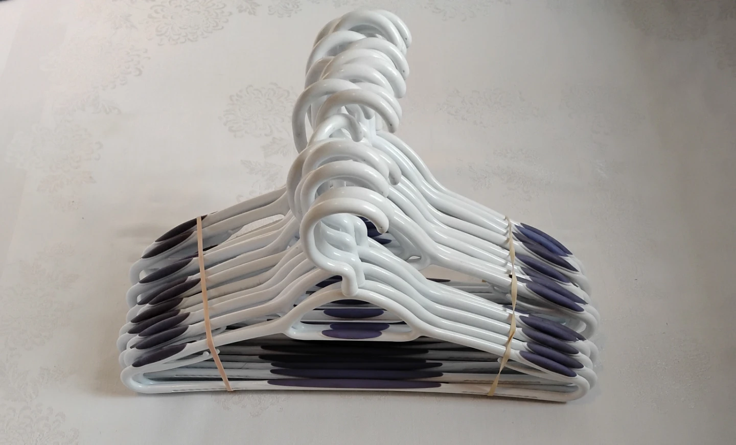 Quality Clothes Hangers - photo 3