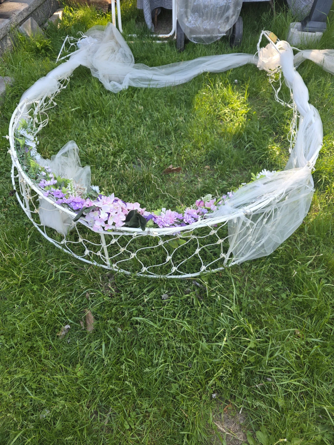 Wedding Arch with Flowers and Drapes - photo 2
