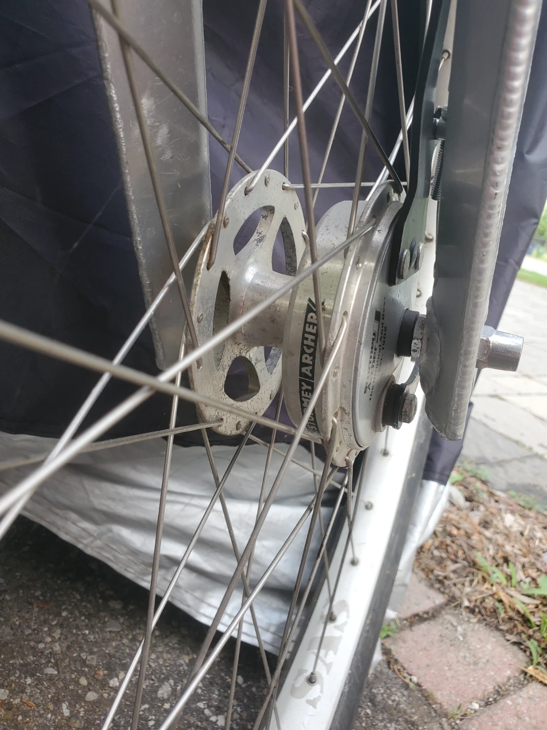 Luna Cycle Cargo Bike - photo 3