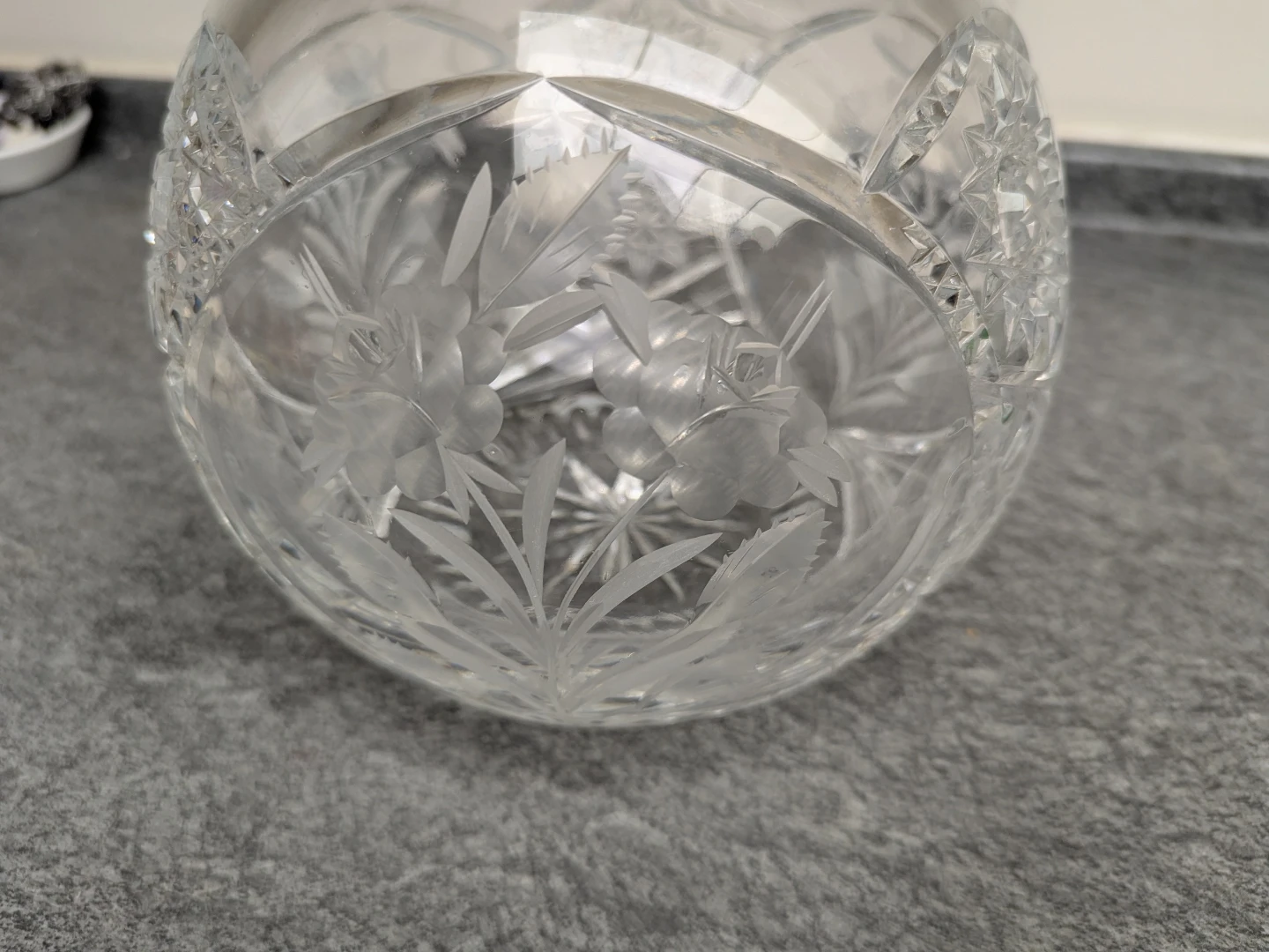 Schonborner Bleikristall Glass Vase - photo 3