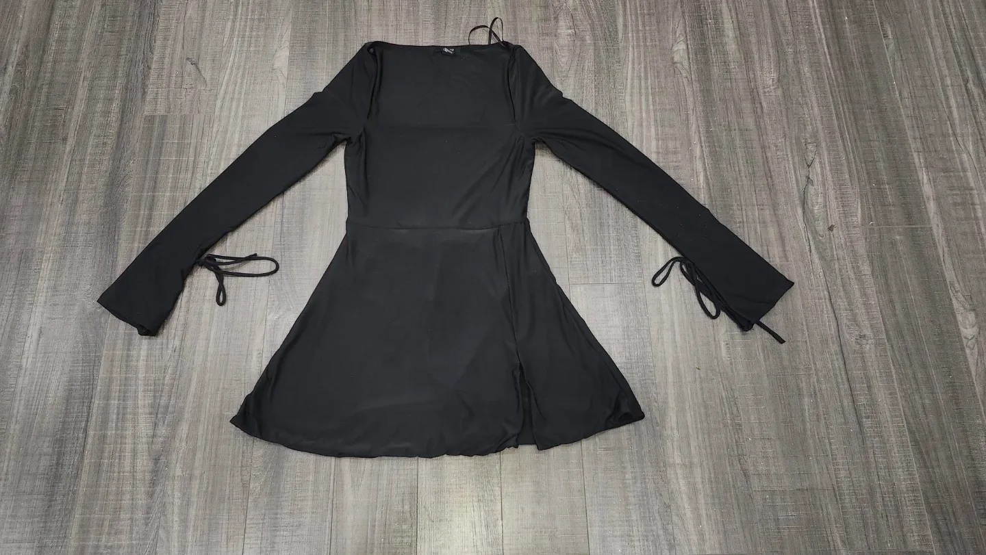 Forever 21 Black Long Sleeve Dress