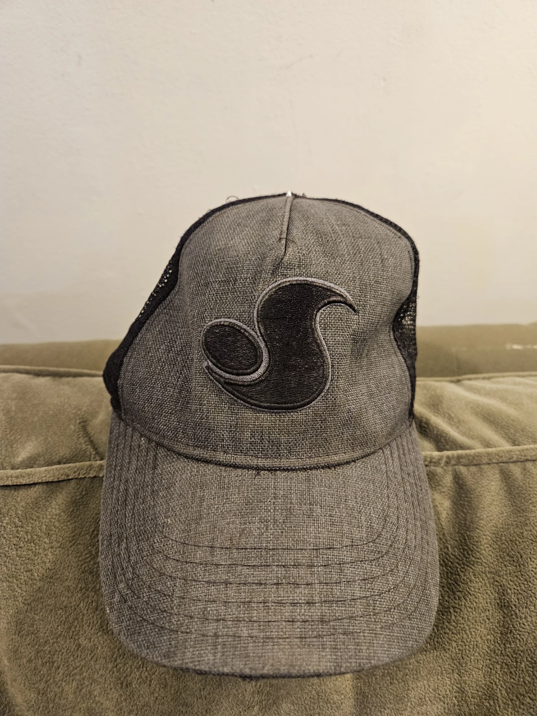 Cariboo Baseball Caps & Black Hats