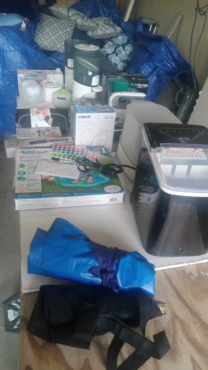 Garage sale Sunday June 14. 9 am to 5pm. 206 Sun Vista Court SE. - photo 5