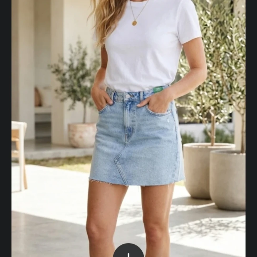 BNWT Gap Denim Mini Skirt - Size 30/10 - photo 2