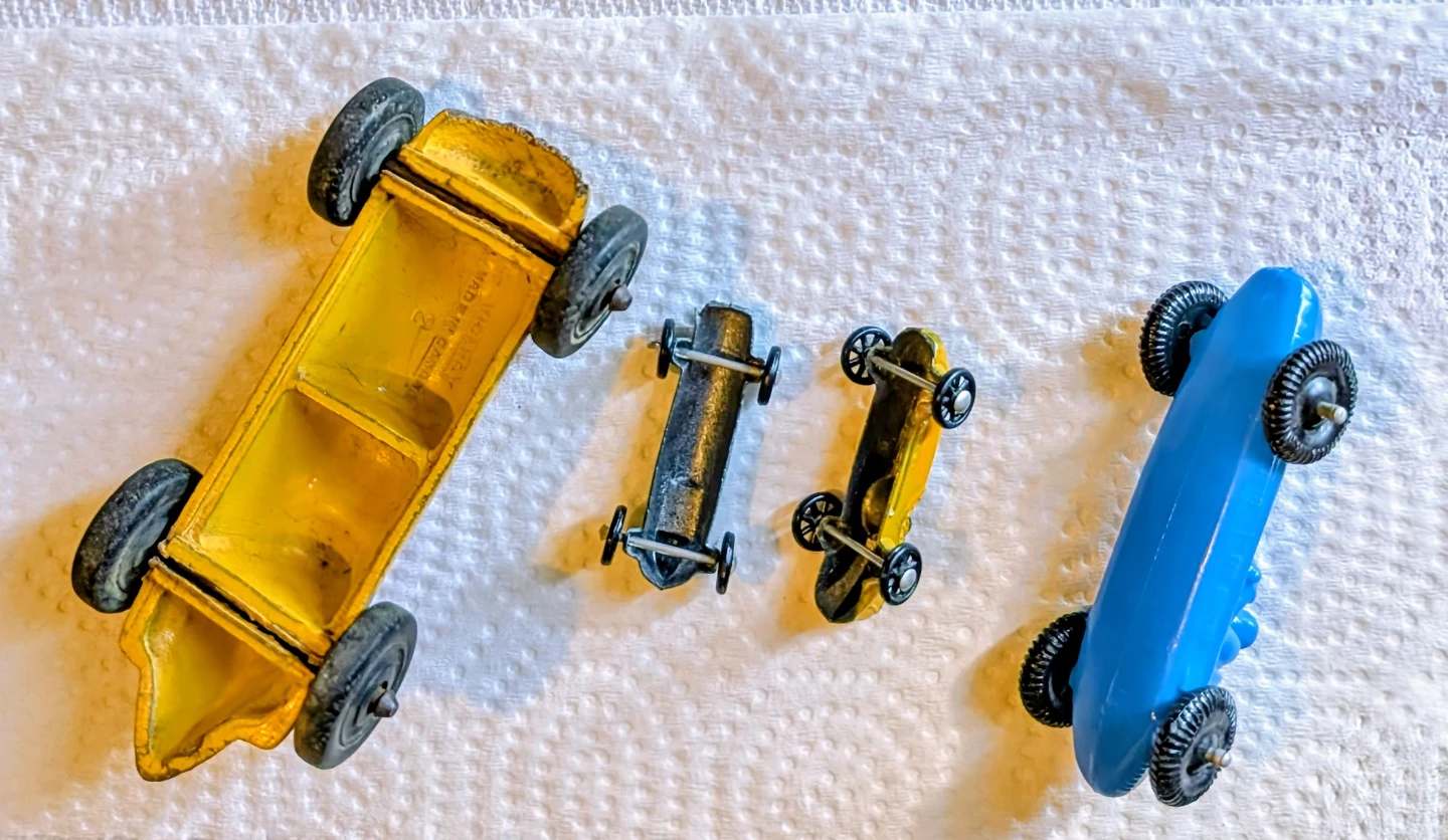 Vintage Race Cars - Set of 4 - photo 5
