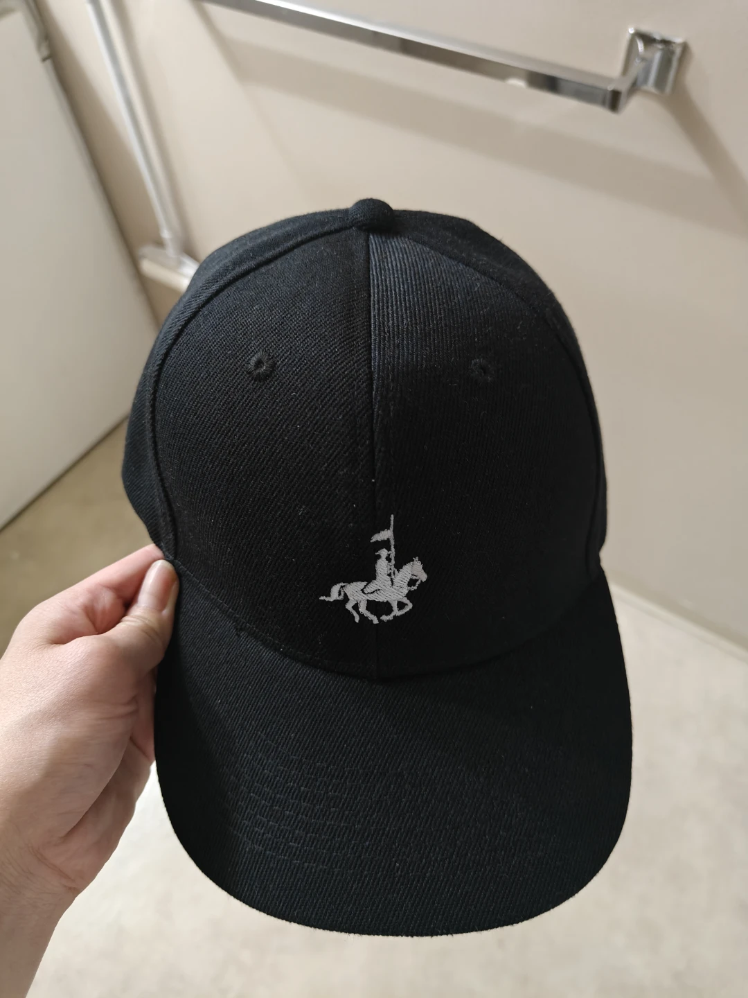 Black Baseball Cap with Knight Embroidered Design - photo 4