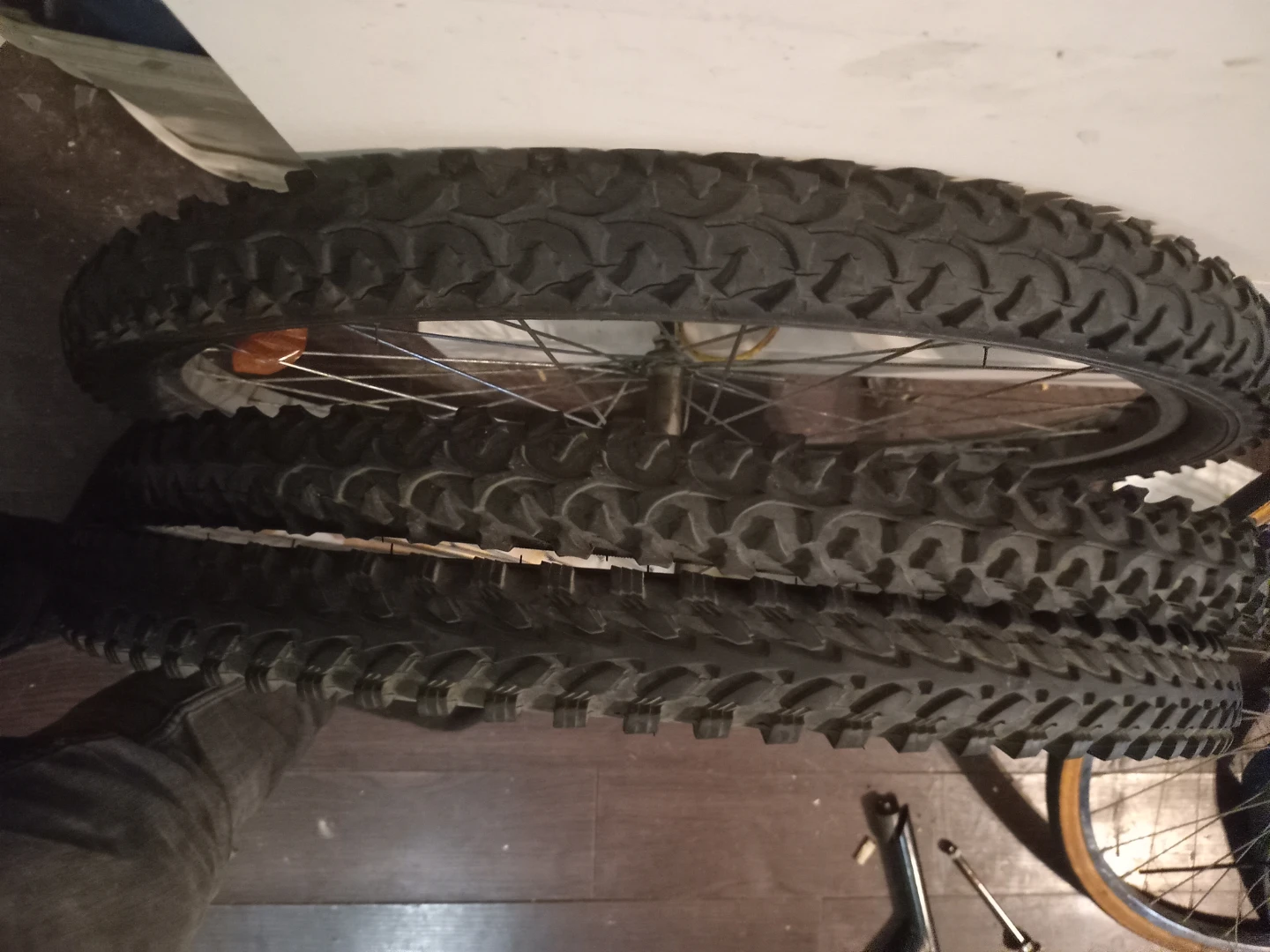 Set of 3 Bike Tires 26x 1.95 - photo 2