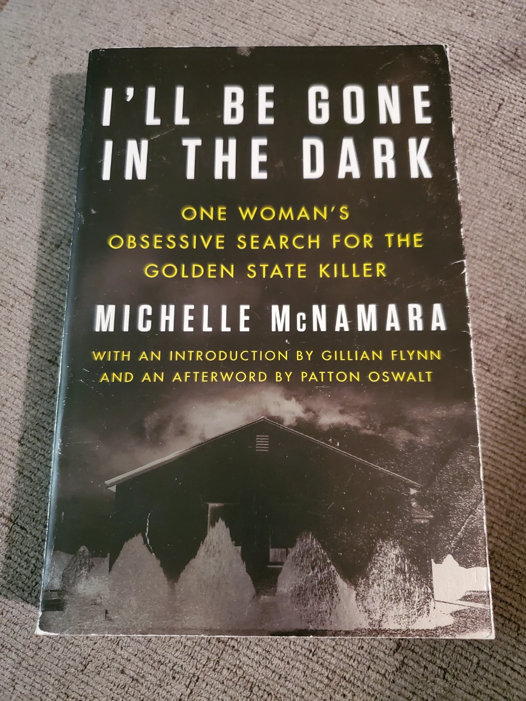 I'll Be Gone in the Dark Book ⚽