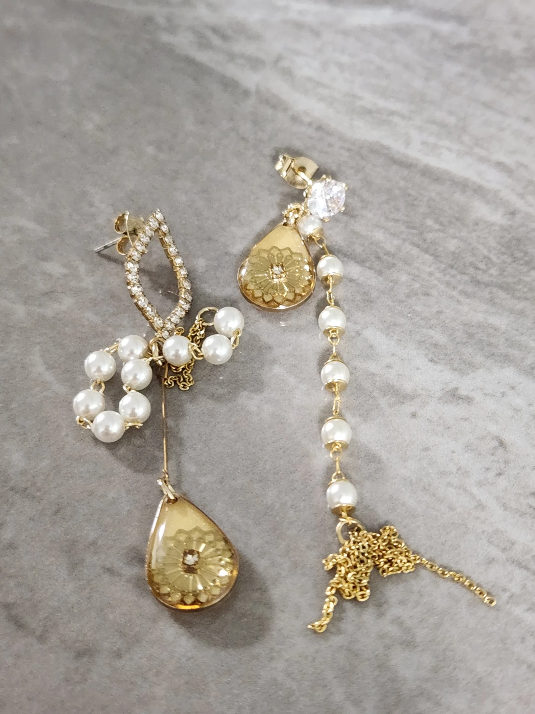 Gold Tone Asymmetrical Pearl Drop Earrings - photo 2