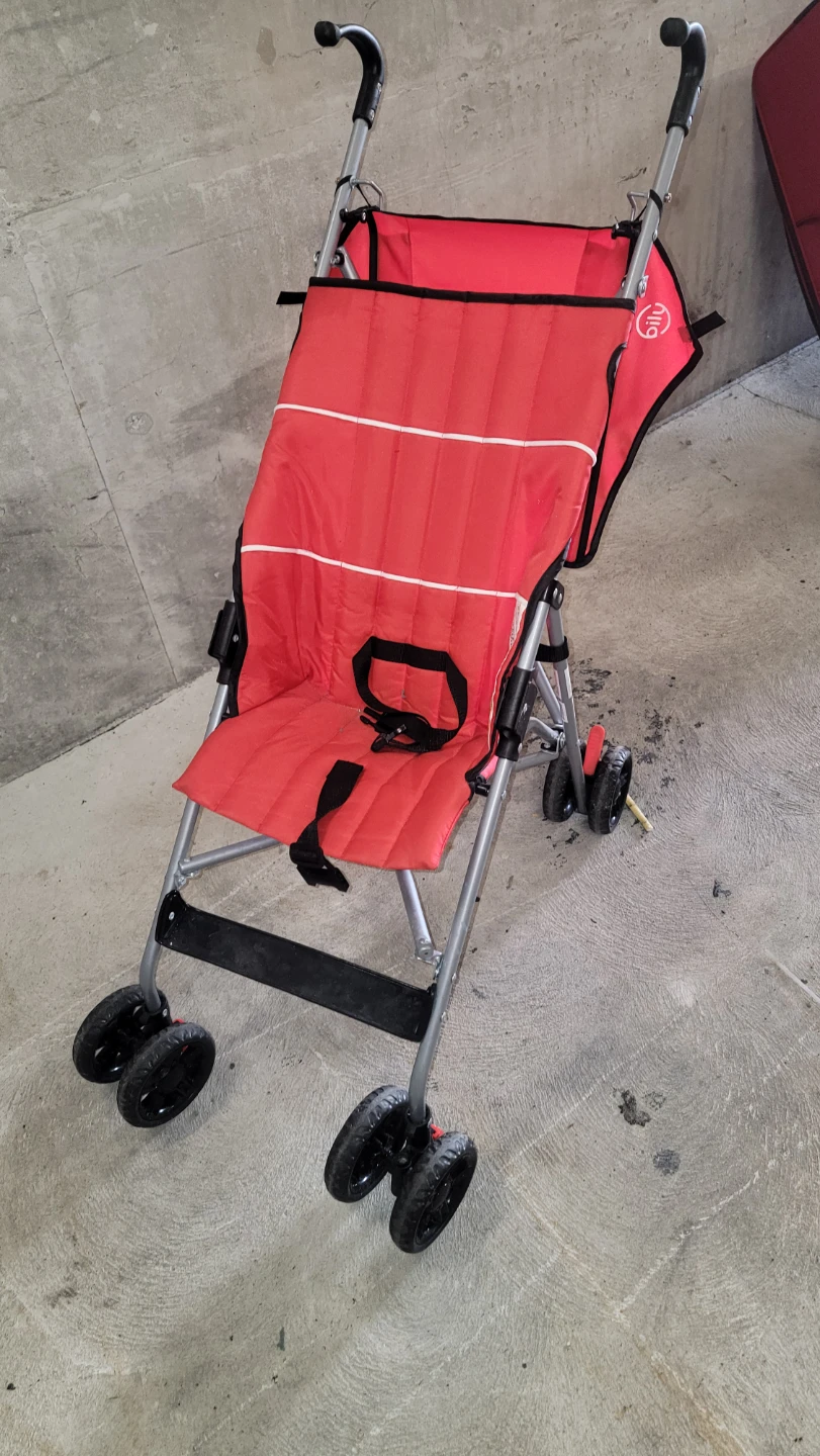 Red Bily Umbrella Stroller
