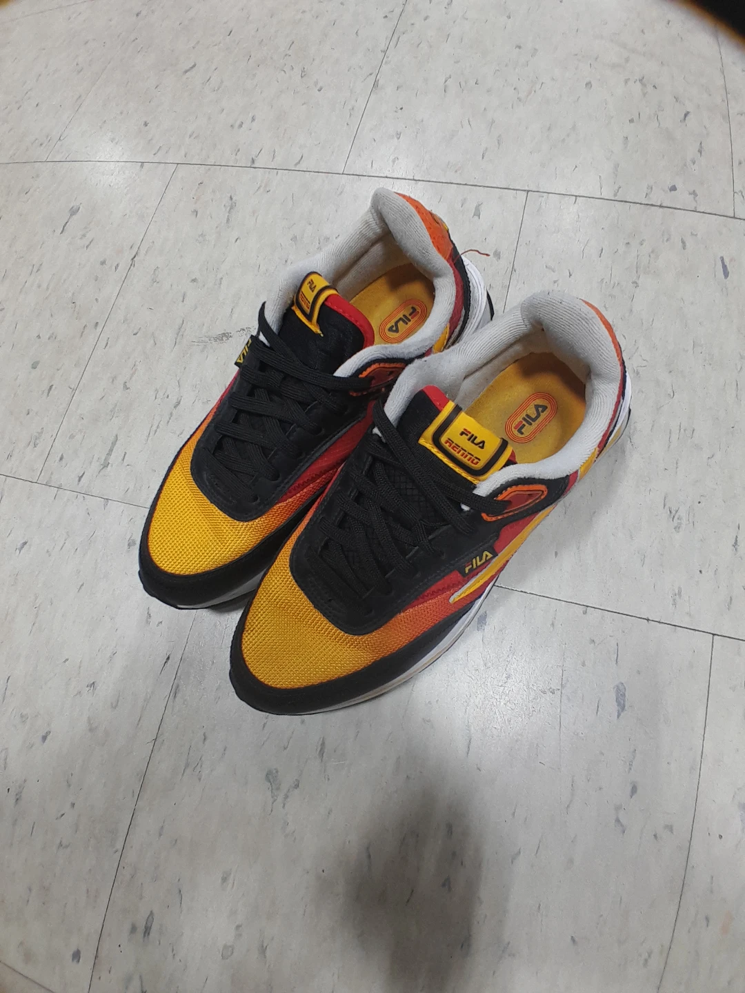 Fila Retro Sneakers Size 7 - photo 4