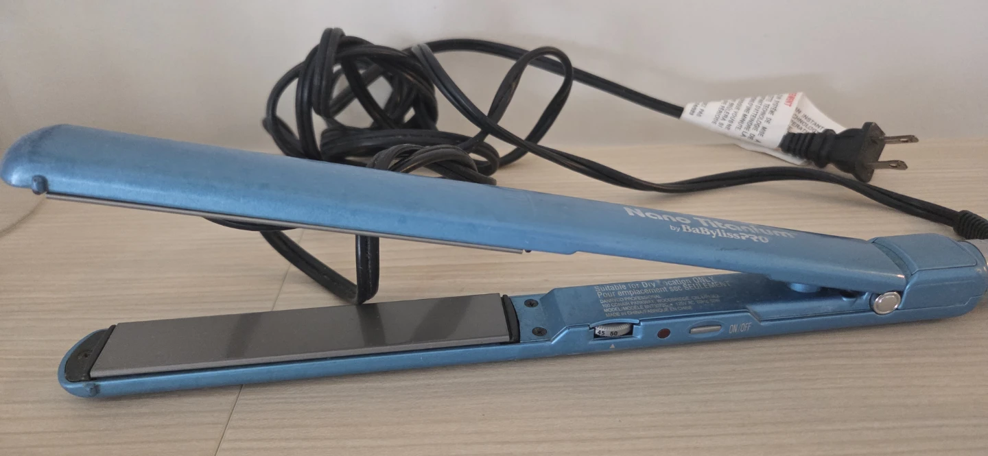 BaBylissPRO Nano Titanium Straightener