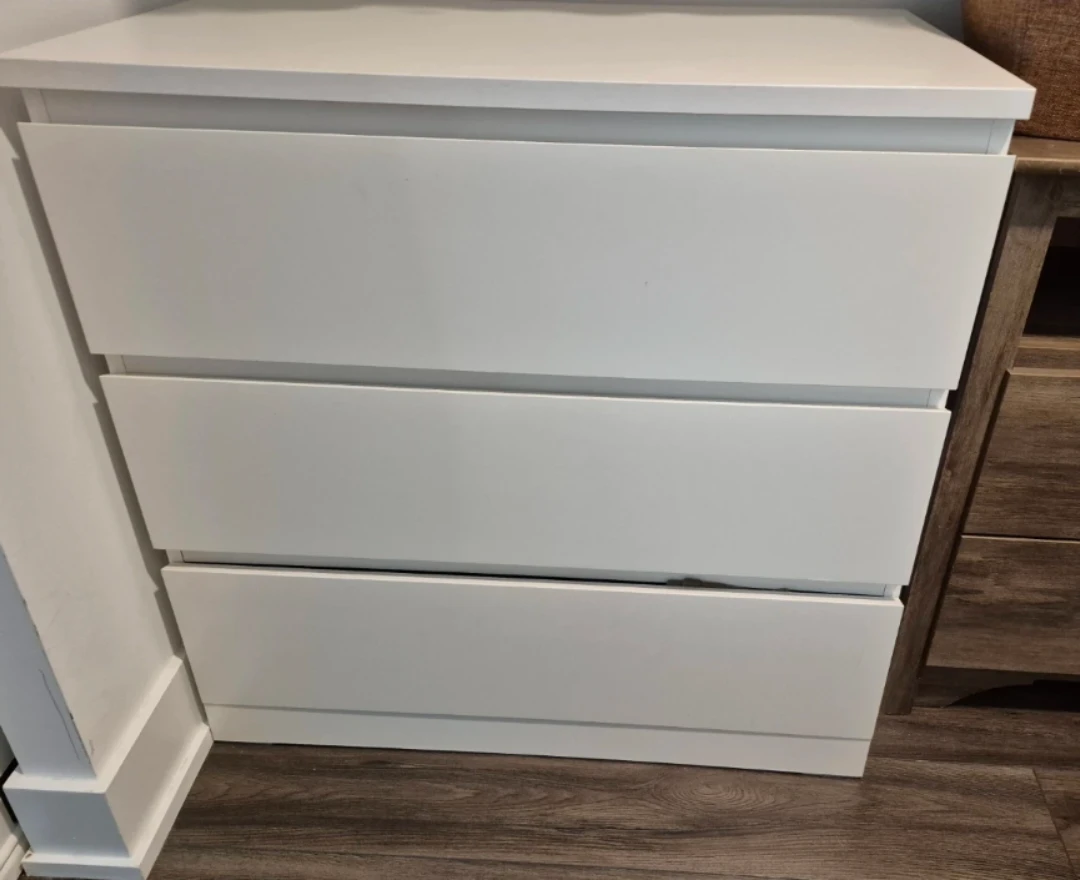 White Ikea Malm dresser - photo 2