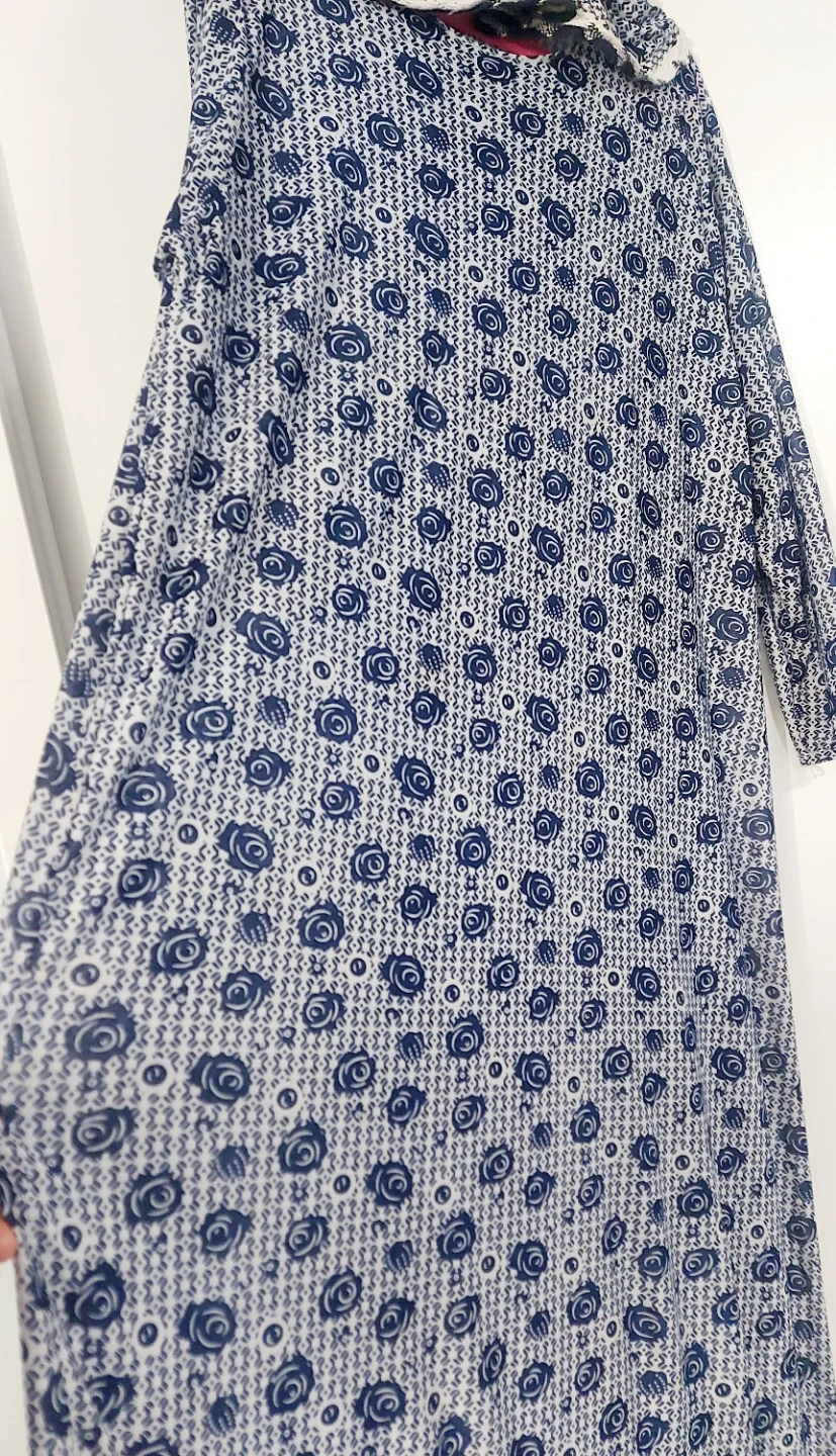 Blue and White Floral Dress with Hijab - photo 2