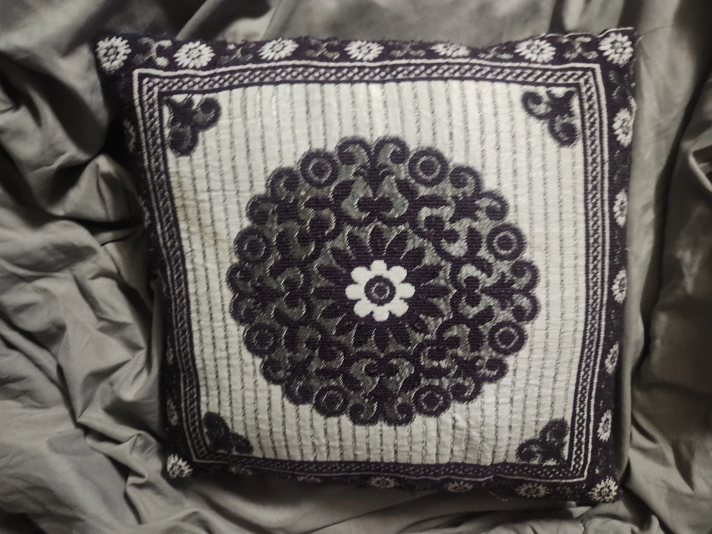 Decorative Throw Pillows (Set of 5) - photo 5