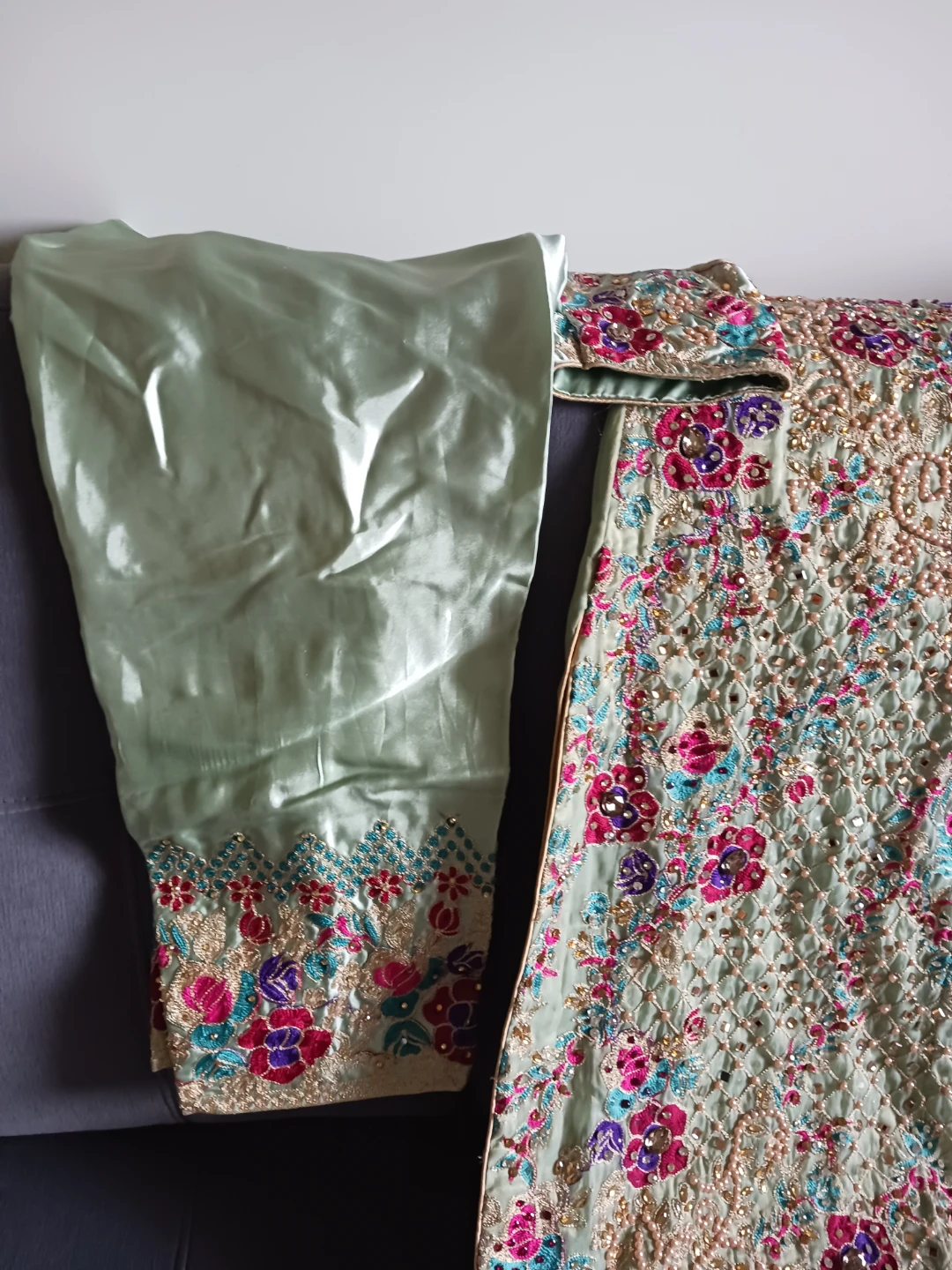 Embroidered Kameez Shalwar Outfit - Mint Green - photo 3