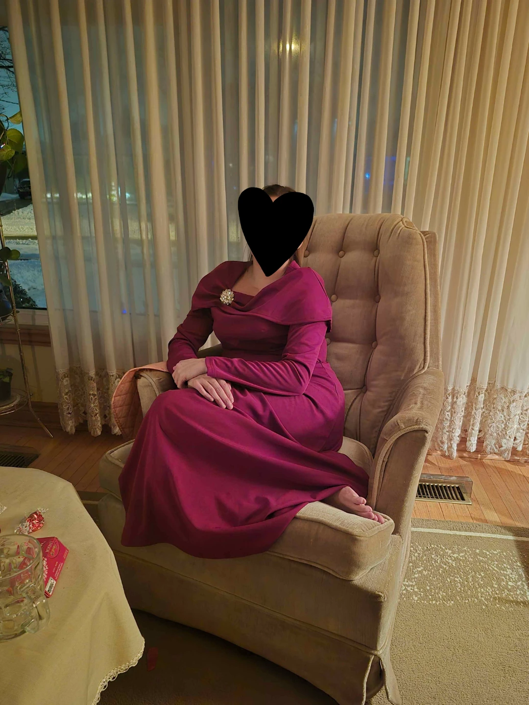 Maroon Dress with Embellished Brooch - photo 5
