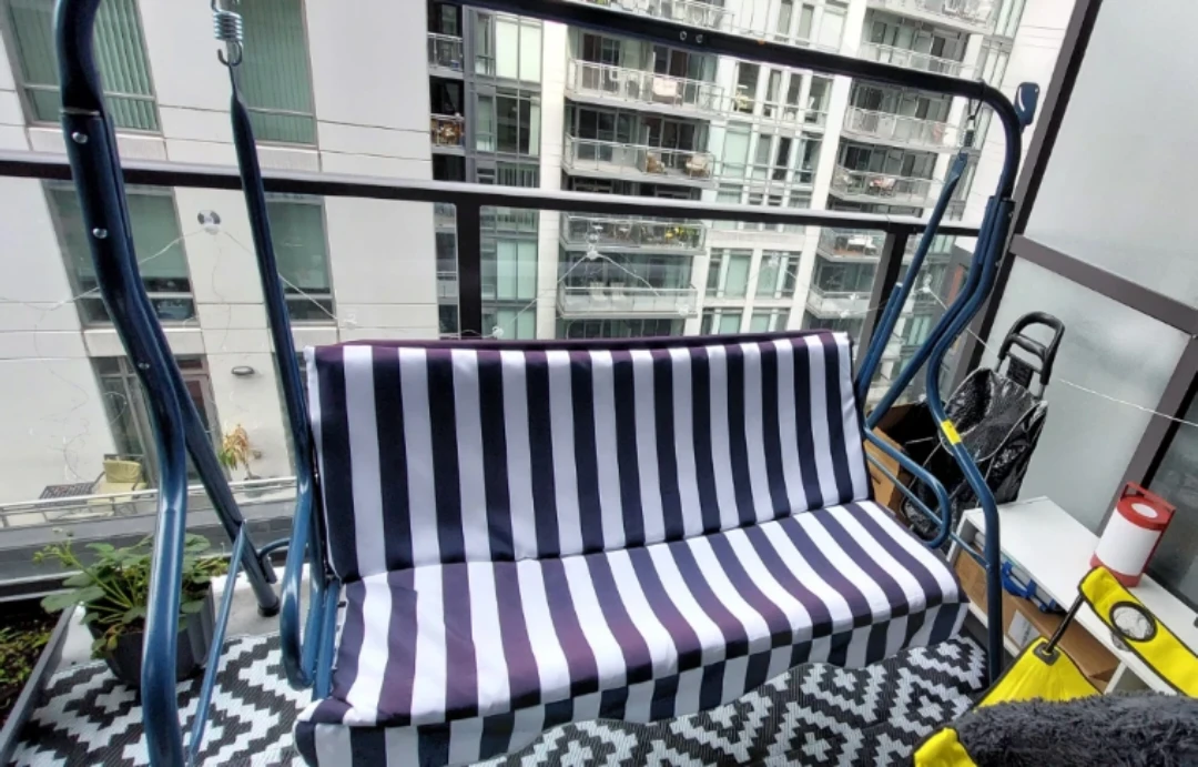 Outdoor swing - photo 2