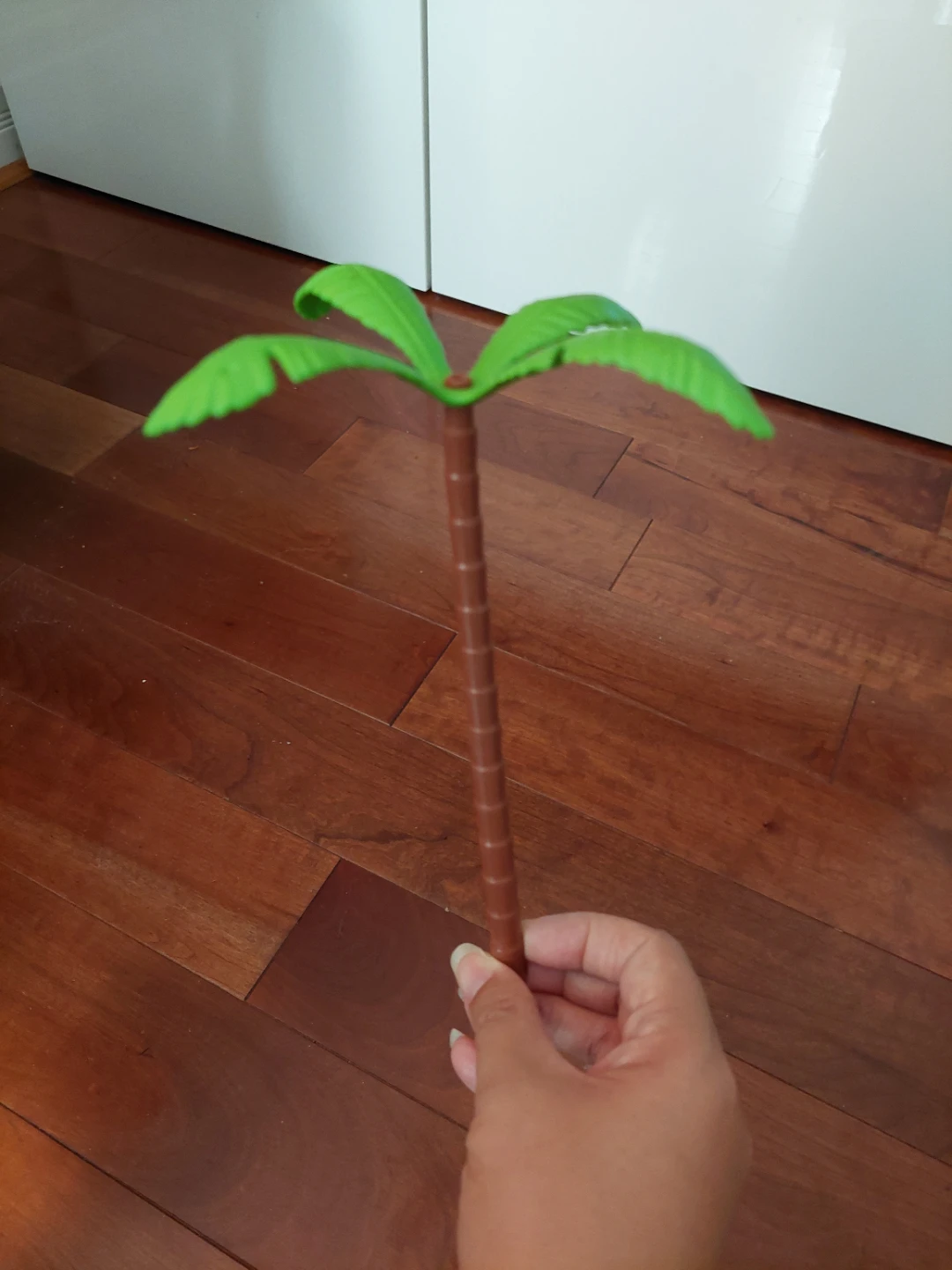 ⚽️ Plastic Palm Tree Toy