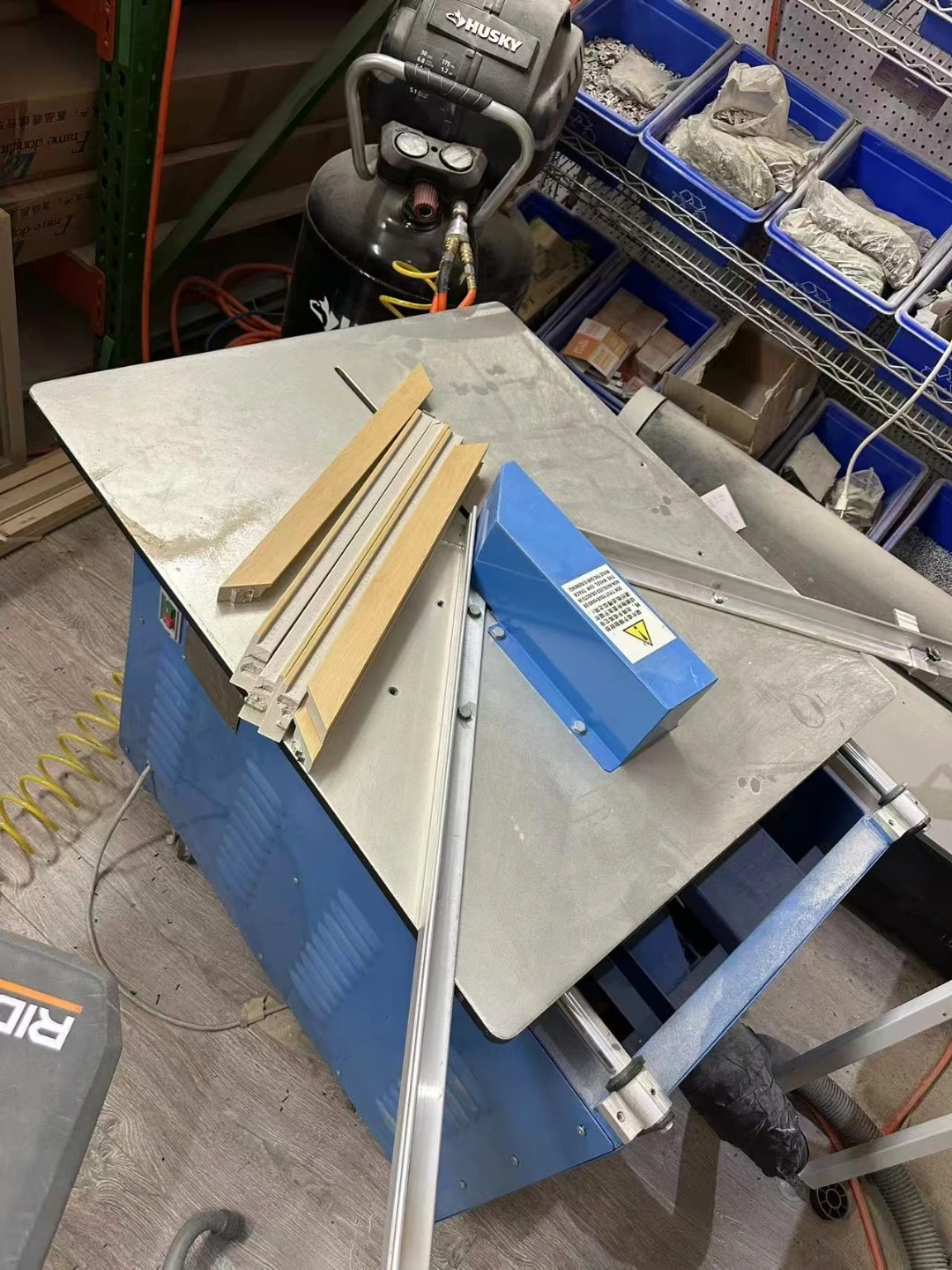 Corner Cutting Machine