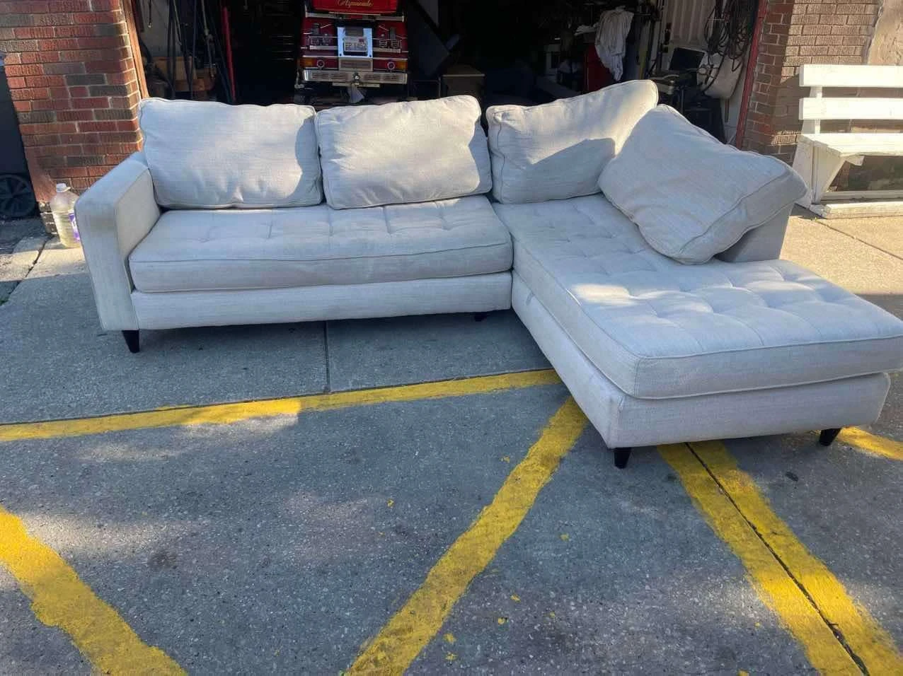 Light Gray Sectional Sofa with Chaise