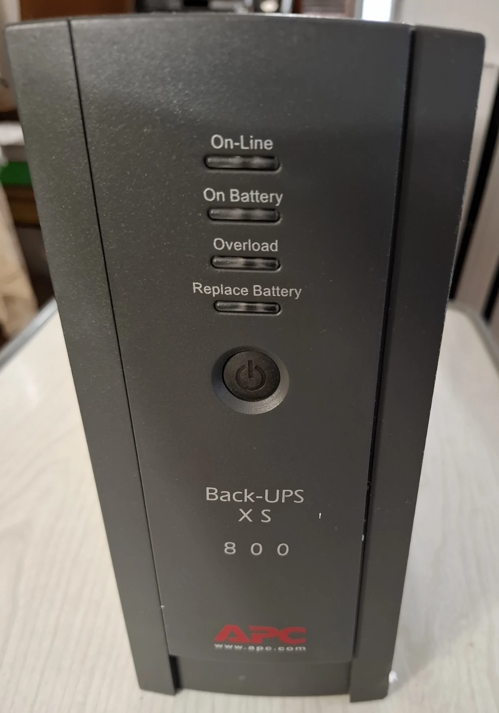 APC Back-UPS XS 800 Uninterruptible Power Supply