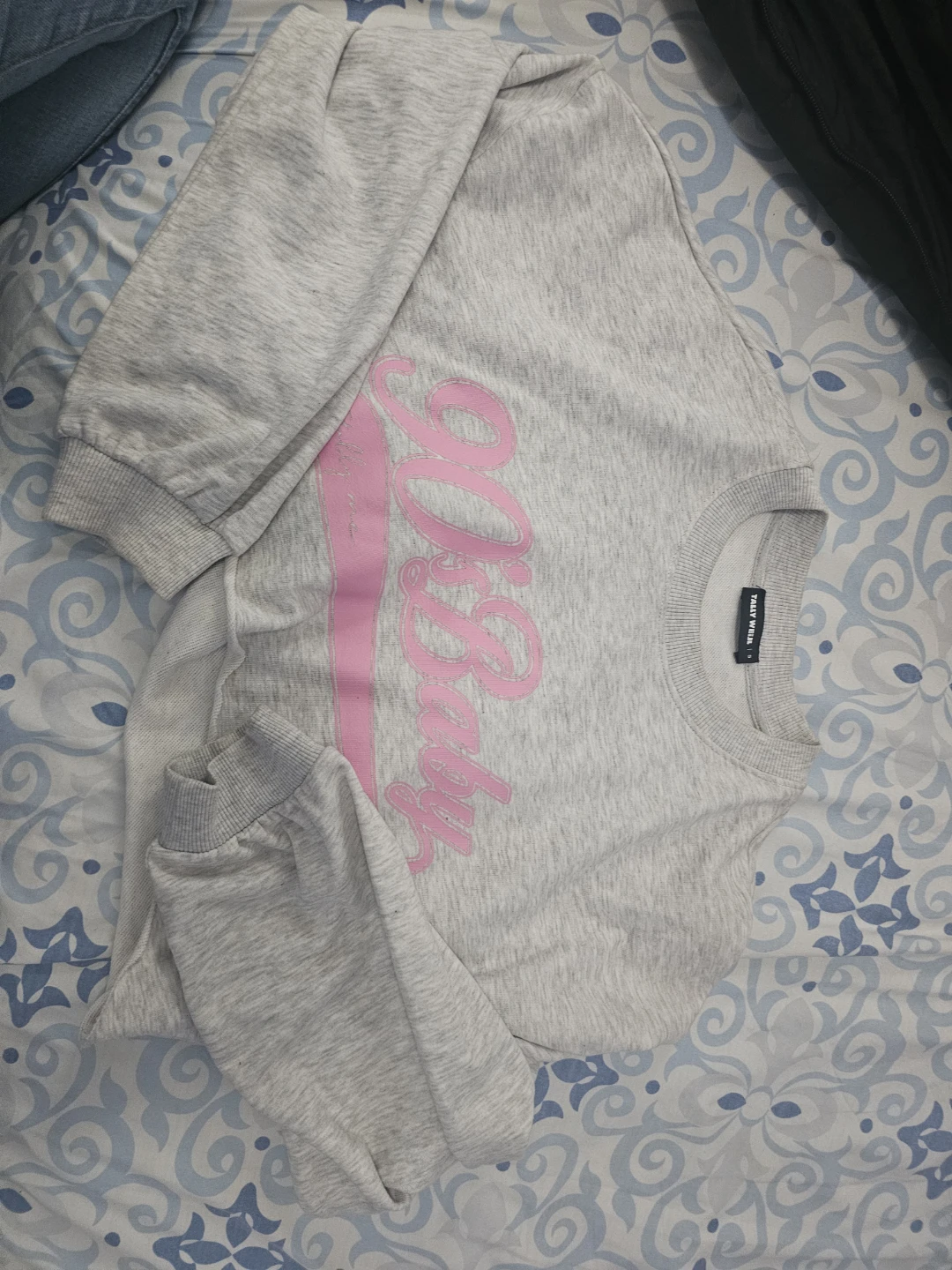 Tally Weijl "90s Baby" Sweatshirt