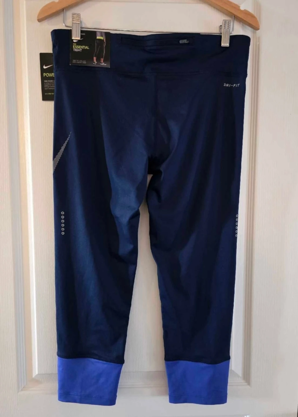 Nike Essential Tight Crop Leggings - photo 2