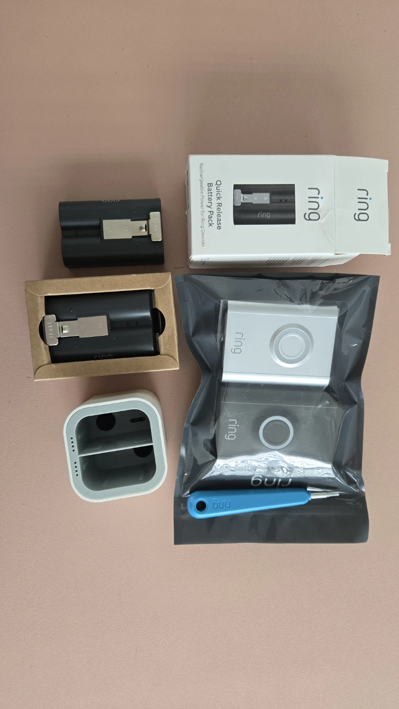 Ring USB Charging Station with 2 Rechargeable Batteries
