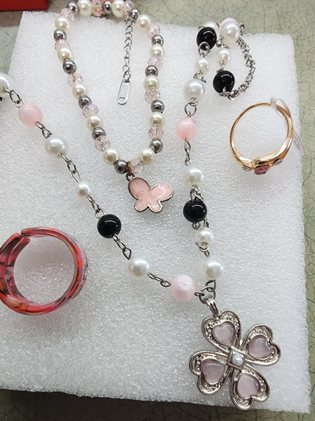 Jewelry Set with Rings and Necklace